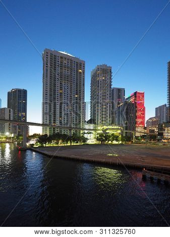 Miami, Florida 12-17-2018 The Miami River And The City Of Miami At Sunrise On A Clear, Cloudless Win