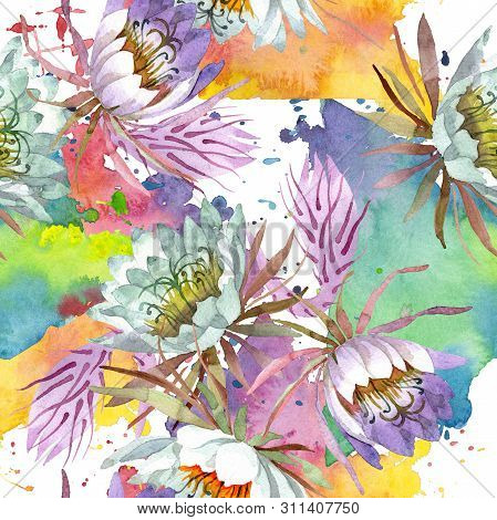 White Epiphillum Oxypetallim Floral Botanical Flowers. Watercolor Illustration Set. Seamless Backgro