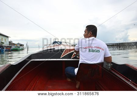 Speedboat