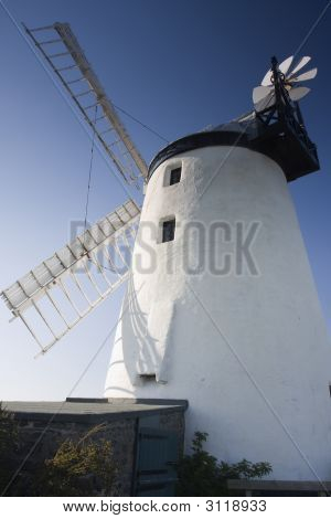 Die Windmühle