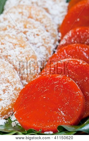 Biko og cuchinta en populær snack i Filippinerne
