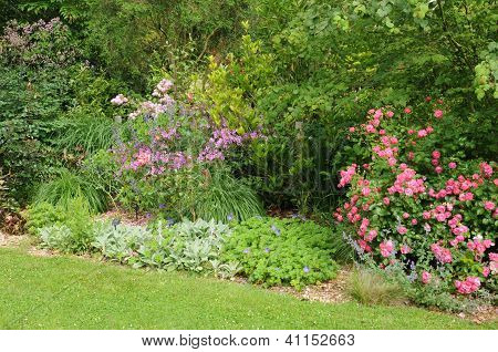 Bretaň, Lepage Le Jardin v Pleumeur Bodou