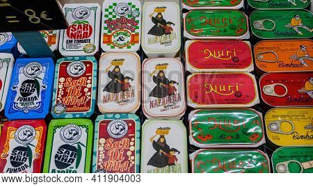 Porto, Portugal: Traditional Style Seafood With Sardine Fish For Sale, In Store With Asorted Retro S