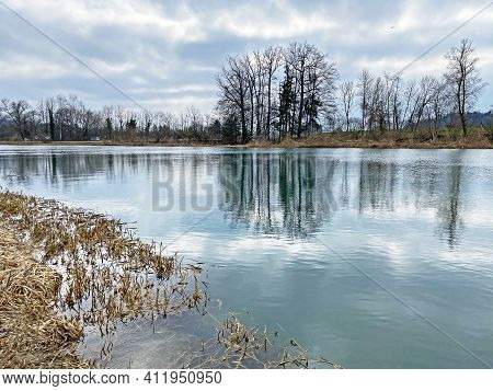 Flach Lake Or Flachsee In The Natural Protection Zone Aargau Reuss River Plain (naturschutzzone Aarg