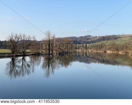 Flach Lake Or Flachsee In The Natural Protection Zone Aargau Reuss River Plain (naturschutzzone Aarg