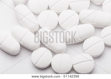 White mixing medicine