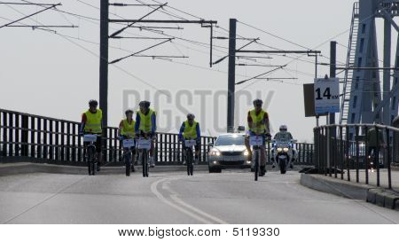 I funzionari e la polizia
