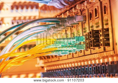 Fiber optic connecting on core network swtich