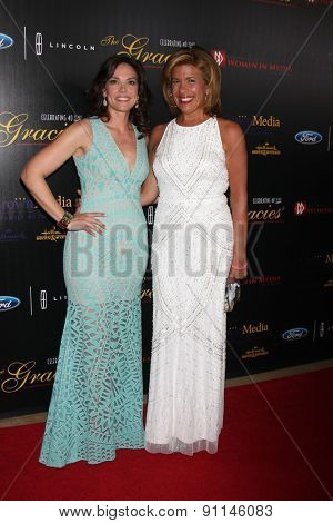 LOS ANGELES - MAY 19:  Erica Hill, Hoda Kotb at the 40th Anniversary Gracies Awards at the Beverly Hilton Hotel on May 19, 2015 in Beverly Hills, CA