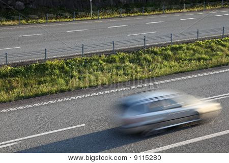 Auto In movimento