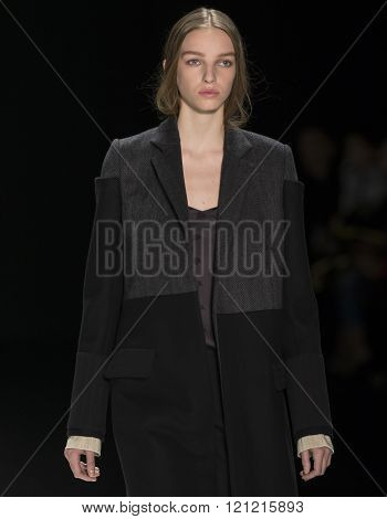 Vera Wang - Fall Winter 2016 Collection