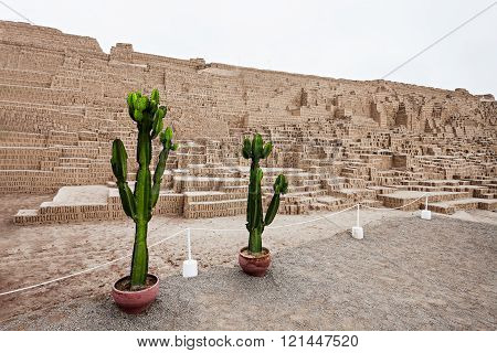 Huaca Pucllana, Lima