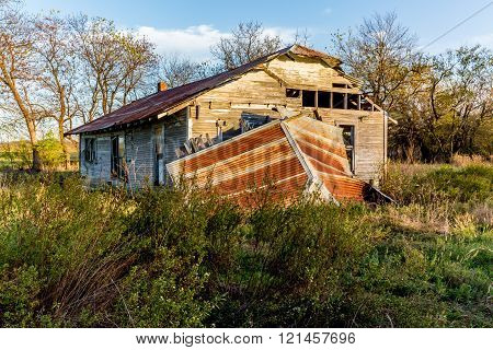 Old Abandoned Farmhouse in the Country of Rural Oklahoma