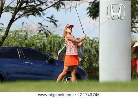 PATTAYA THAILAND - February 27 2016: Lexi Thompson of USA plays the shot of the 2016 LPGA Thailand at Siam Country Club in Chonburi.