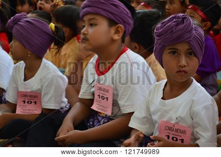 jakarta - march 05 : dancing and singing kids contest march 05, 2016 in jakarta, indonesia