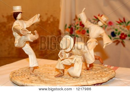 Mais Shell Dolls Volkstanz