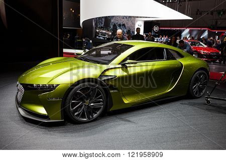 Citroen DS E Tense Electric Performance Concept