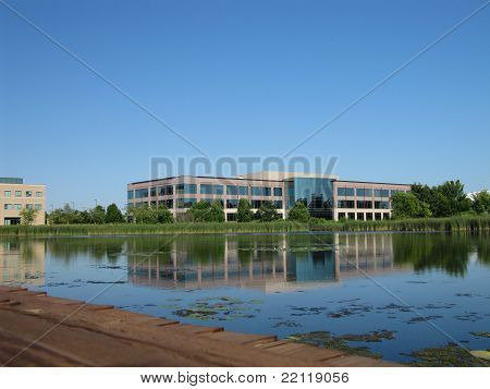 Kaunis nykyajan arkkitehtuurin prarie center rakennusten Hoffman Estates, Illinois