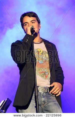 Luis Fonsi no palco