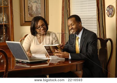 Ingatlanügynök találkozó 2