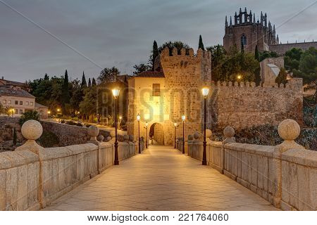Dawn At The San Martin Bridge In Toledo, Spain