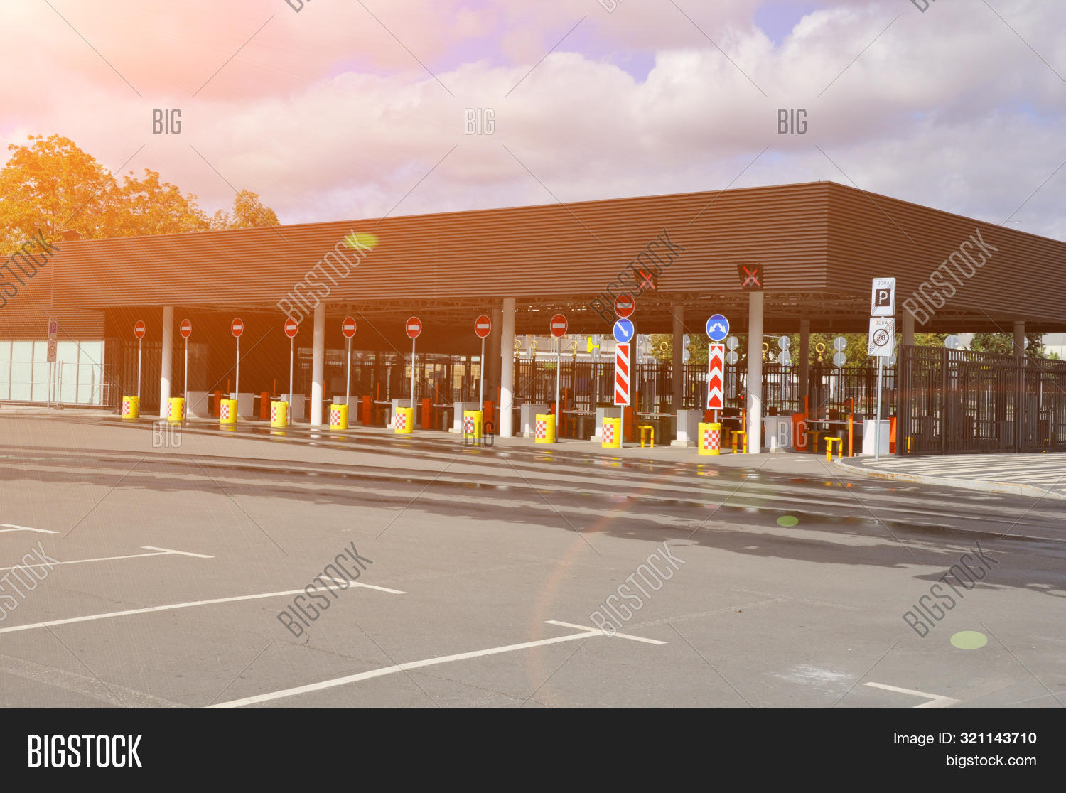 Checkpoint Parking Image & Photo (Free Trial) | Bigstock
