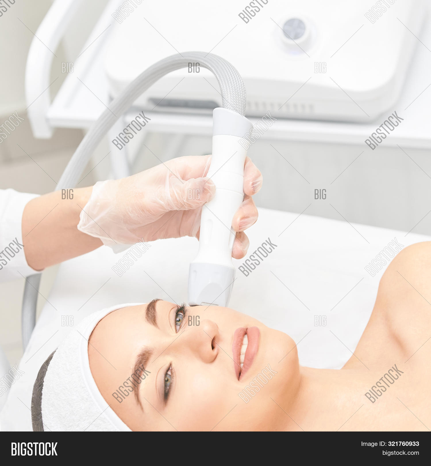 Vacuum Face Image & Photo (Free Trial) Bigstock