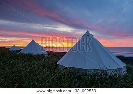 Glamping On The Pacific Coast