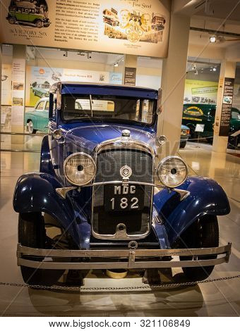 Old Unique Models Vintage Cars