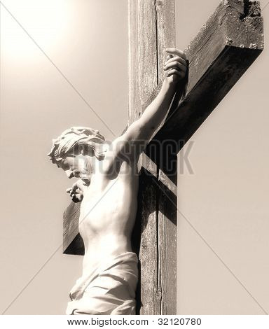 Korsfæstelse - statue af Kristus