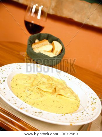 Ravioli De Ricota Al Brandy
