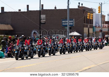 Benton Harbor, Michigan, Usa - May 4, 2019: Blossomtime Festival Grand Floral Parade, Indianapolis P