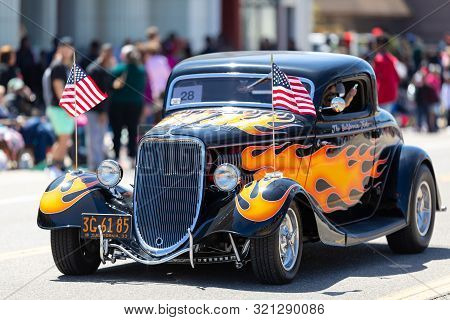 Benton Harbor, Michigan, Usa - May 4, 2019: Blossomtime Festival Grand Floral Parade, Hot Road Carry