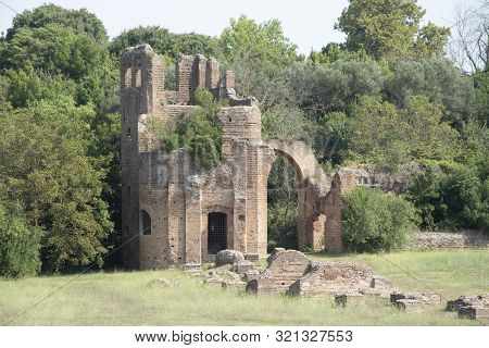 Image Of The Circus Of Maxentius, Rome