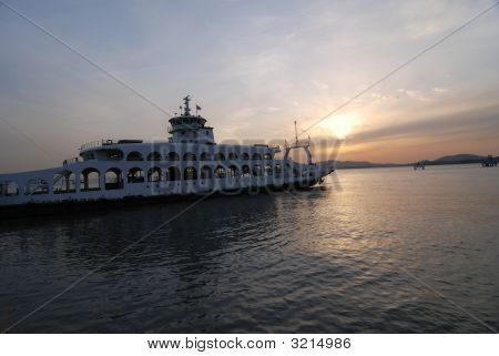 Coucher de soleil Ferry