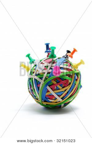 Připínáčky na Rubberband Ball