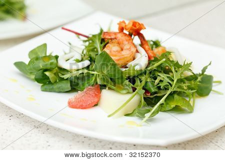 salát s shrips