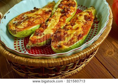 Chili Stuffed Spaghetti Squash Bowls