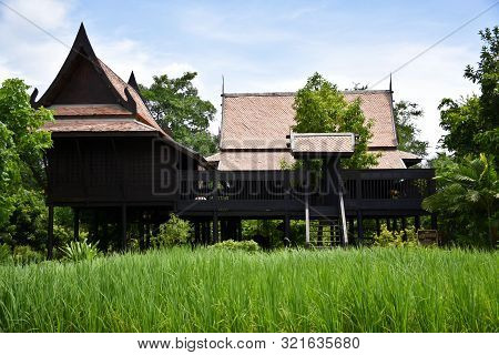 Kanchanaburi, Thailand, 09.09.2019: Beautiful Garden, Lake, Traditional Thai, Siamese Clothes, Build