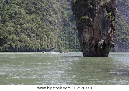 เกาะเจมส์บอนด์