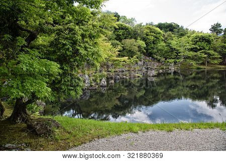 Pond Of The Tenryu-ji Temple, Kyoto, Japan