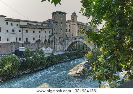 Rome, Italy - June 22, 2017: Amazing View Of Tiber River And Pons Fabricius In City Of Rome, Italy