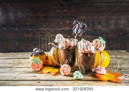 Halloween Hot Chocolate Mugs With Funny Marshmallows - Jack O Lantern Pumpkins, Ghost, Monsters, Spi