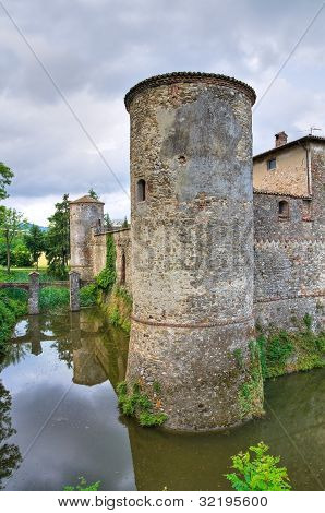 ปราสาท Lisignano Gazzola Emilia-Romagna อิตาลี