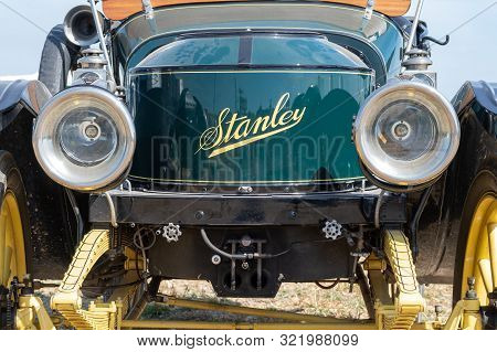Blandford Forum.dorset.united Kingdom.august 24th 2019.a Restored Stanley Steam Car Is On Display At
