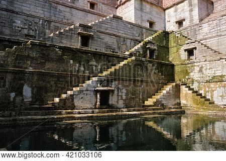 Toorji Ka Jhalra Bavdi world famous step well stepwell. Jodhpur, Rajasthan, India