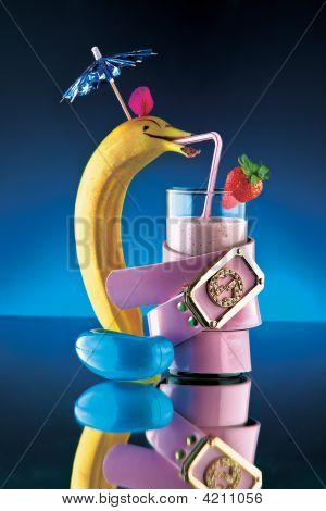 Cocktail e cinto rosa