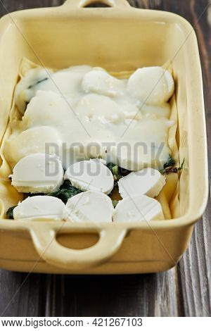 Form With Goat Cheese And Sorrel For Making Lasagna, Step-by-step Recipe From The Internet