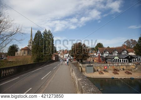 Views From Wallingford Bridge In Oxfordshire In The Uk, Taken On The 31st March 2021