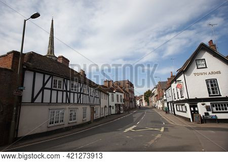 Old Buildings On The High Street In Wallingford, Oxfordshire In The Uk, Taken On The 31st March 2021